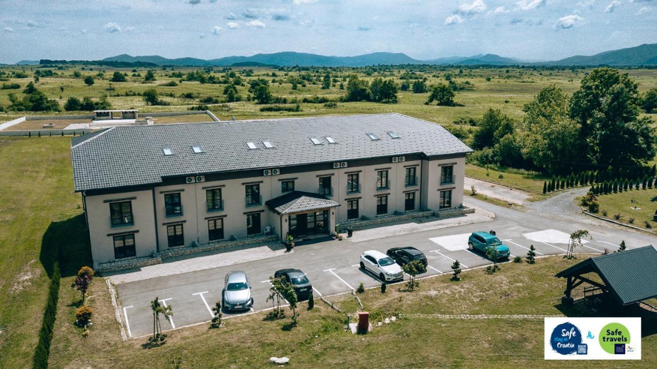 Resort Big House Plitvicka Jezera Licko Petrovo Selo Екстериор снимка
